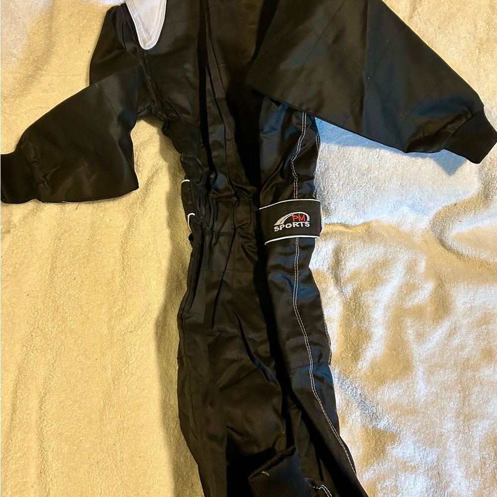 PM sport suit for kids size 122 (US) 6-7 kids